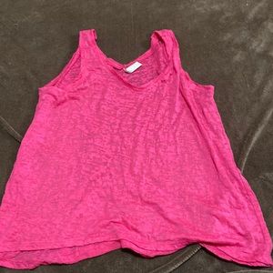 pink v neck tank top